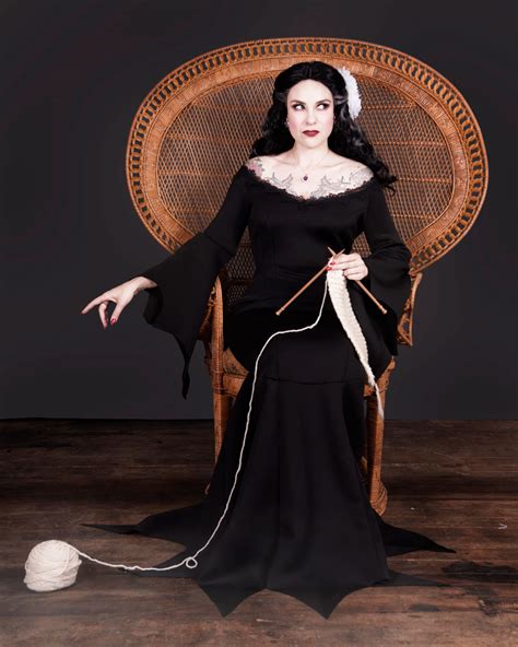 Morticia Addams Costume Diy