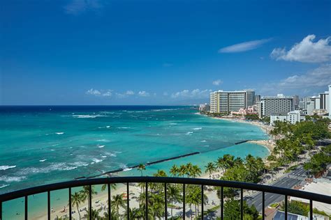 Waikiki Oceanfront Hotel on Oahu | Waikiki Beach Marriott Resort & Spa