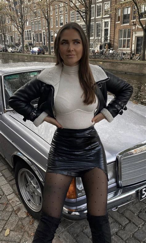 Tight skirt : r/skirt