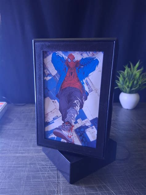 Spider Man - Rotating Desk Lamp – Nuvue Store