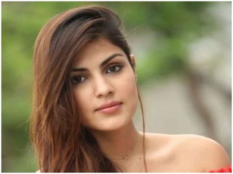 Rhea Chakraborty shared the photo on social media and showed the power ...