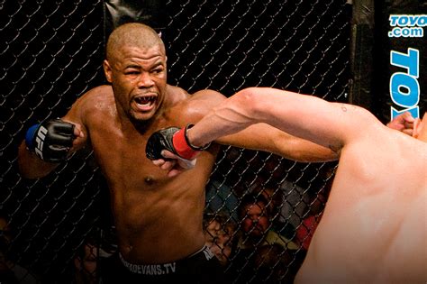 Brutal KO Abre UFC 238: Primeros Resultados | UFC