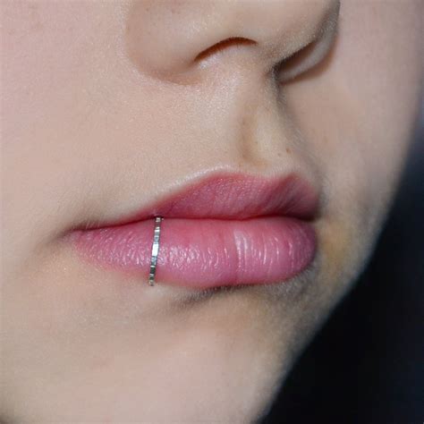 Pretty Hoop Lip Rings