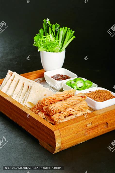 烙馍肉松卷馓子,中国菜系,食品餐饮,摄影,汇图网www.huitu.com