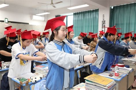 十八而志 强国有我——嘉善第二高级中学举行2022届学生成人礼仪式