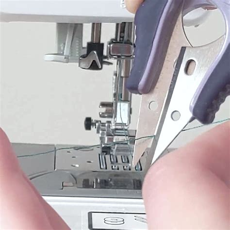 How to Thread A Consew Sewing Machine 的图像结果