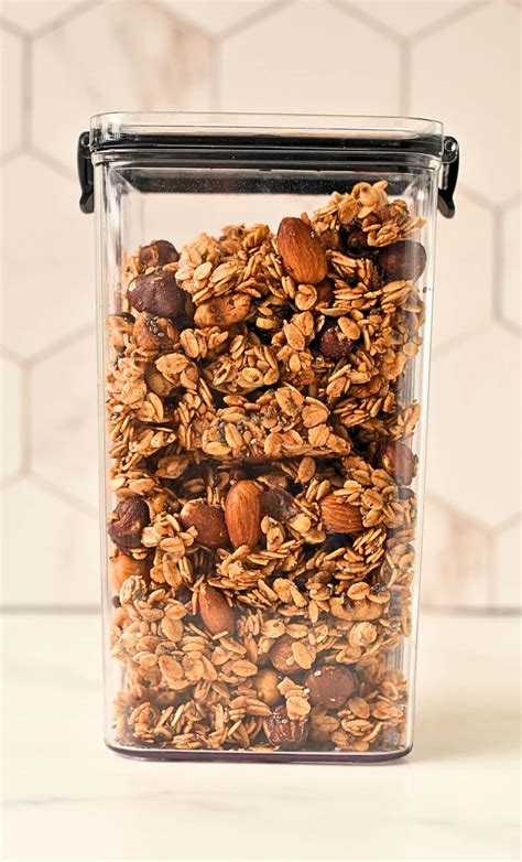Healthy Granola Recipe (No Refined Sugar, 5g Protein) - The Conscious ...