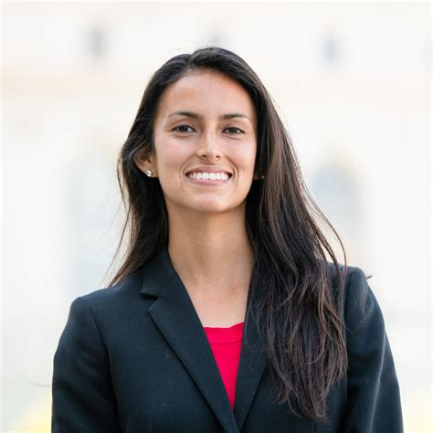 Woman vs Python Snake 的图像结果