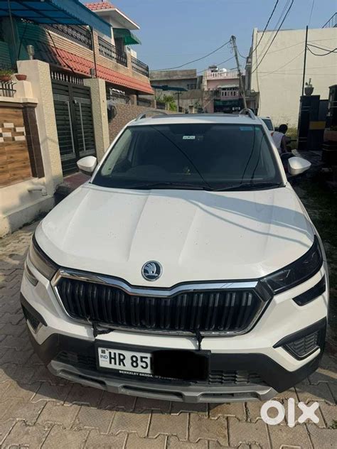Skoda Kushaq 2023 Petrol 30000 Km Driven - Cars - 1820293772