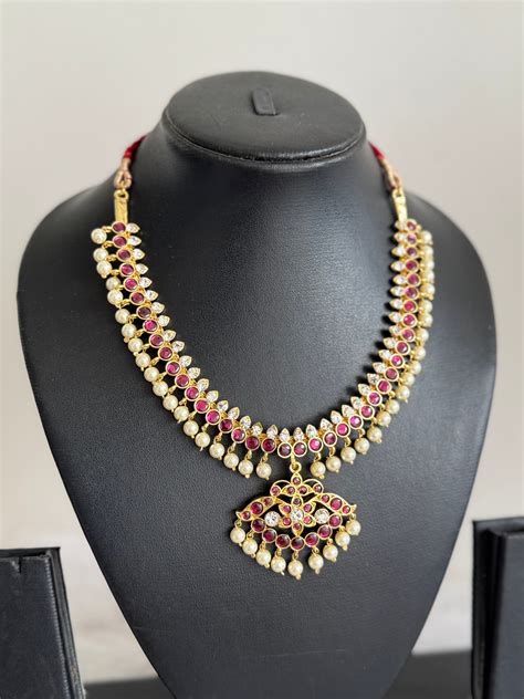 Gold tone precious kemp-white pearl necklace dj-51754 – dreamjwell