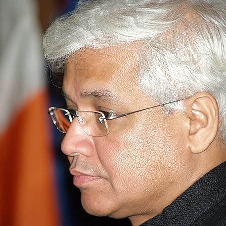 Amazon.in: Amitav Ghosh: books, biography, latest update