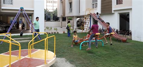 Flats near Narendrapur Southern Bypass, Kolkata | Green Valley