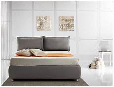 letto con cuscini letto matrimoniale con cuscini imbottiti in testata fama letto con cuscini letto matrimoniale con cuscini imbottiti in testata fama