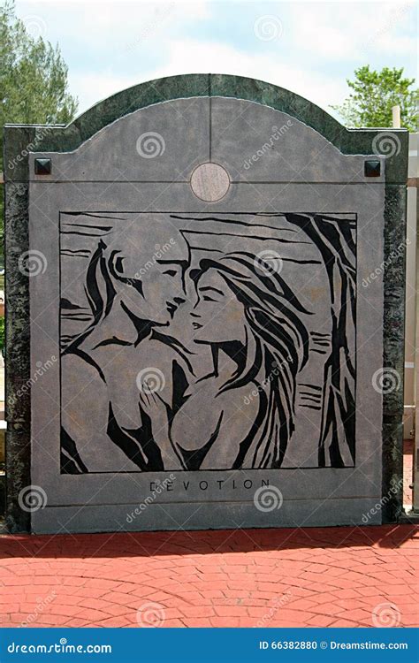 Devotion, Two Lovers Point, Guam Editorial Image - Image of crossed ...