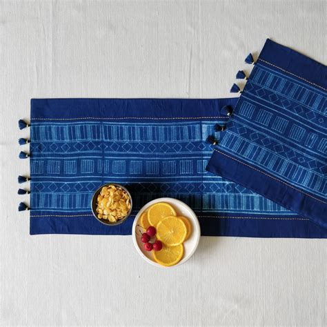 Aztec Six-Seater Shibori Table Runner: Blue – ARTISANS'