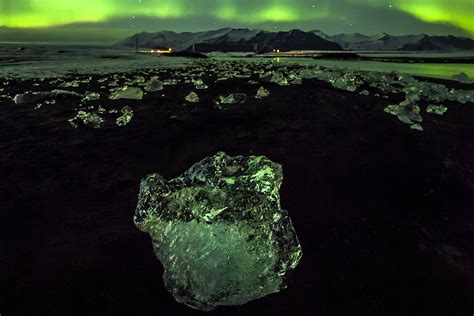 Alien World Beach 的图像结果