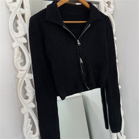 Thick Two Way Zipper -Bust 34 – Outdated