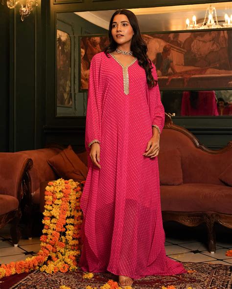 PINK BANDHEJ FABRIC KAFTAN WITH INNER – Gulabi Dori