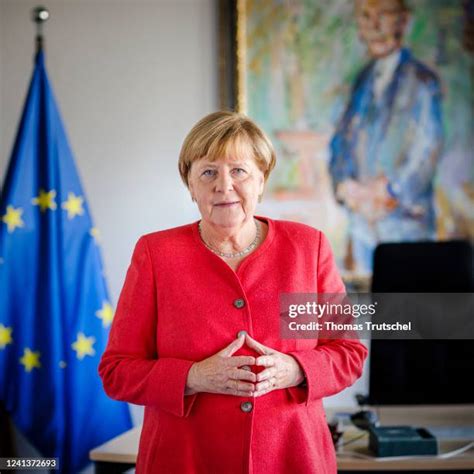 Angela Merkel 的图像结果