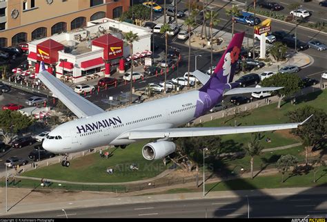 Hawaiian Airlines Airbus A330-200 N386HA at Los Angeles Intl LAX / KLAX