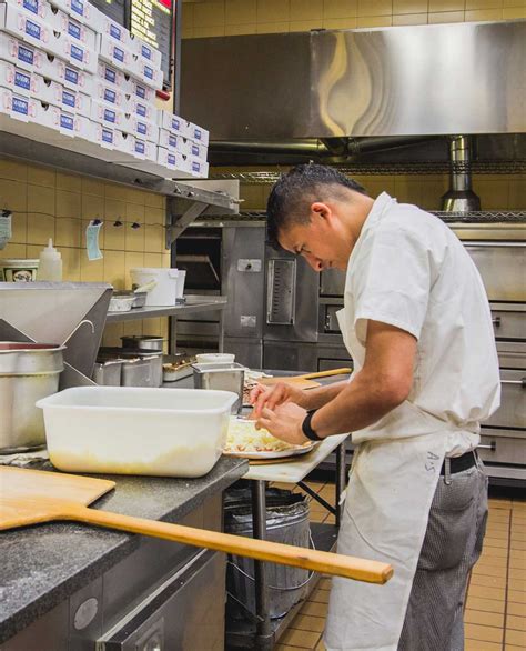 Oyster Bay Gallery - Marios Pizzeria Online