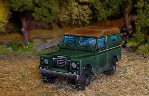 Buy 7TV - Land Rover - Miniatures Games - Crooked Dice