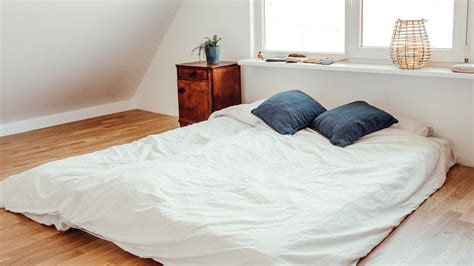 What To Put Under A Floor Mattress at Marcellus Meyers blog