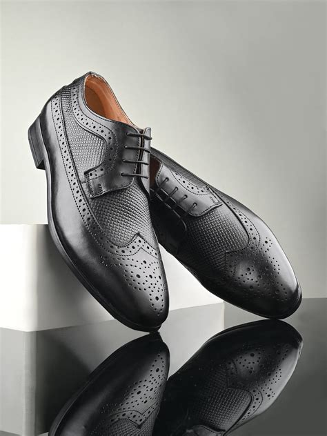 Men's Perforated Leather Formal Brogue Shoes – CLOG LONDON