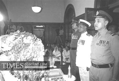 Indira Gandhi News Photo Death Body of assassinated Pri...