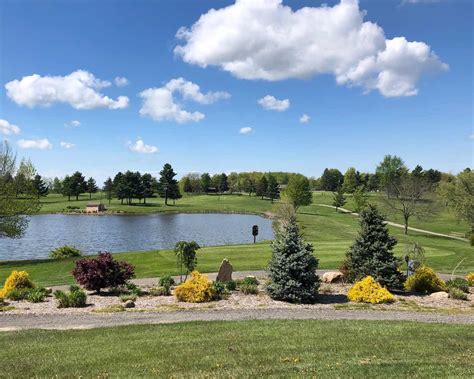 Golfing With Shawn: Hemlock Springs Golf Club (Geneva, OH)