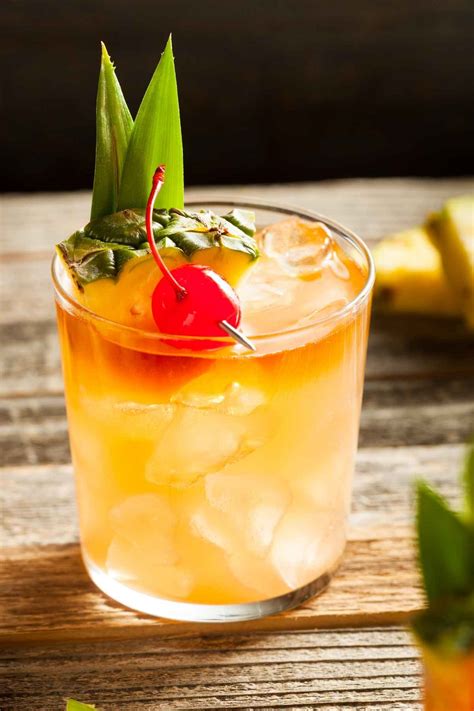 Mai Tai Cocktail - IzzyCooking