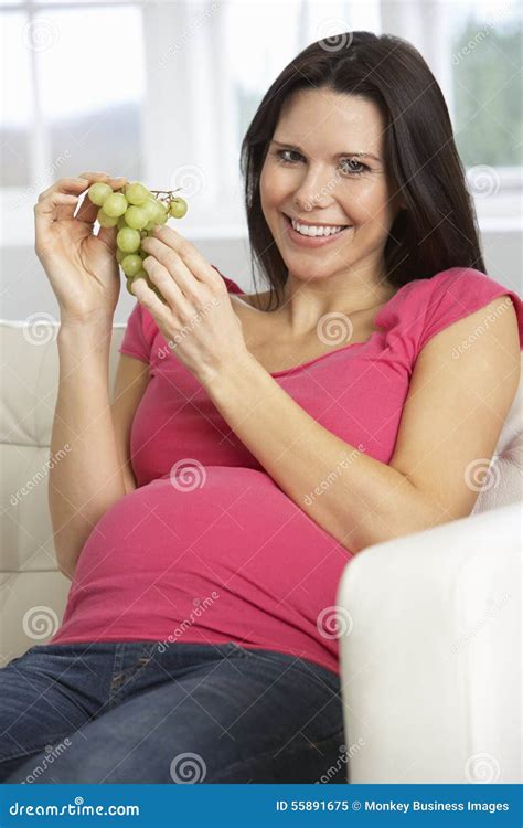 Eating Grapes During First Trimester Of Pregnancy at Deborah Mcgee blog