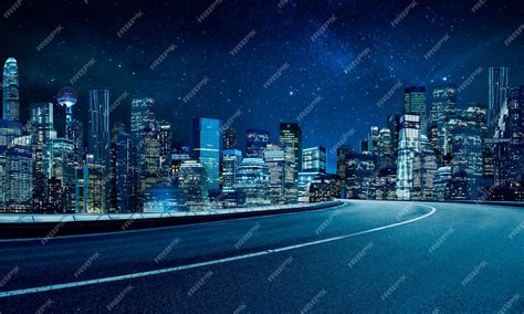 Building Night 的图像结果