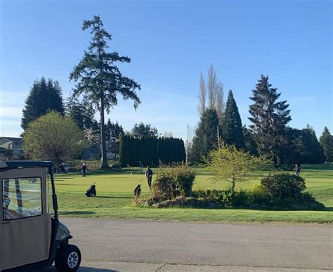 Hit the Green for Hole-in-One Fun at Snohomish County Golf Courses ...