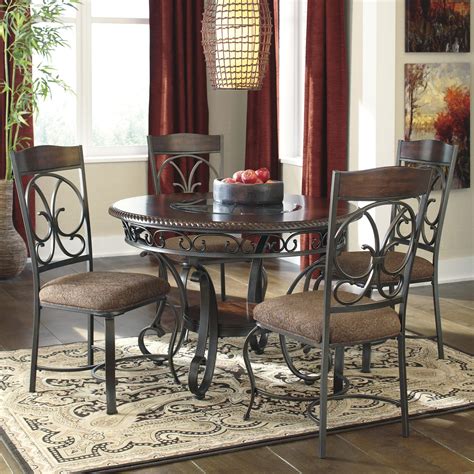 Top 7: Stylish Metal Chairs for Your Dining Room
