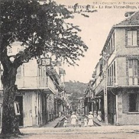 Cartes postales anciennes Martinique urbaine