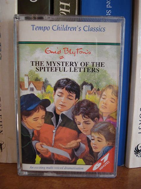 Mystery of the Spiteful Letters : Blyton, Enid: Amazon.in: Books