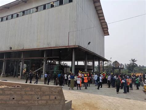 Warehouse Building 的图像结果