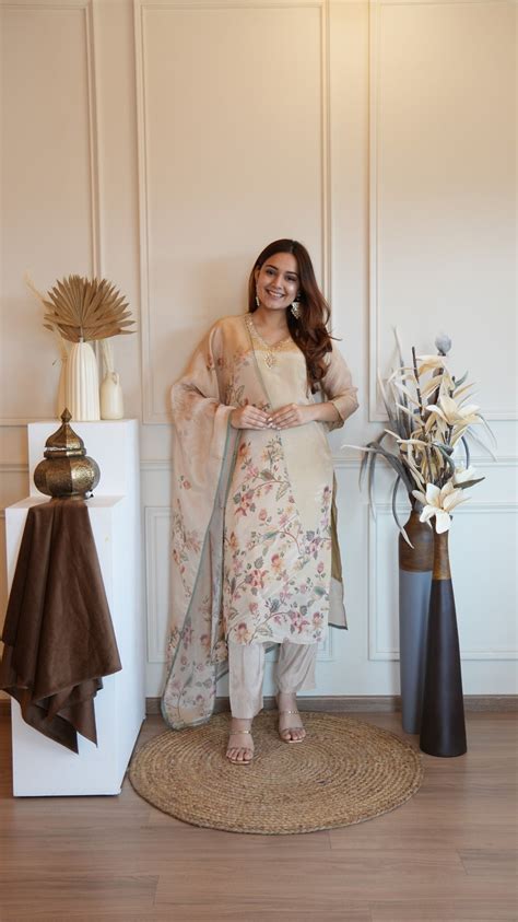 Cream Digital Printed Pure Simmer Hand Work Suit Set – RIT RIWAZ