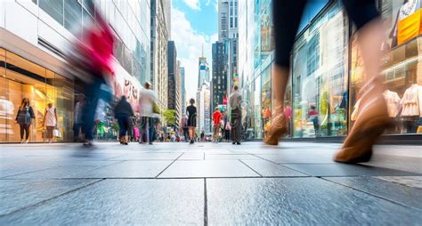 Busy Street Scene 的图像结果