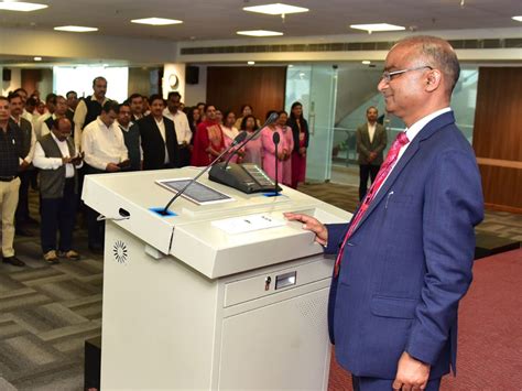 Sh. N L Sharma, CMD, SJVN administers Swachhta Pledge to employees