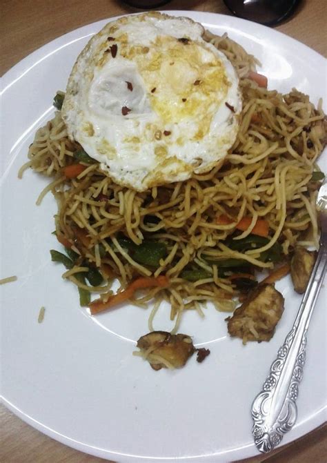 Chicken Chow Mein Recipe by Shipra Sengupta - Cookpad