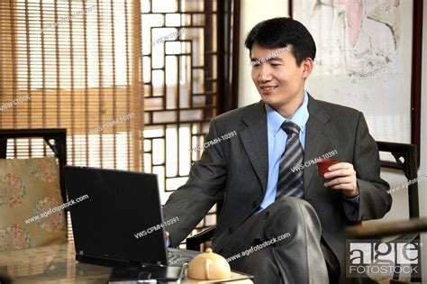 Chinese Business Man 的图像结果