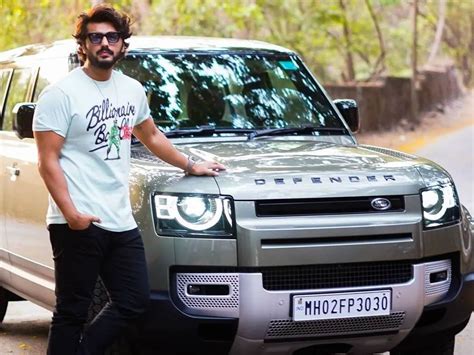 Arjun Kapoor New Land Rover Defender Cost: अर्जुन कपूर की Land Rover ...