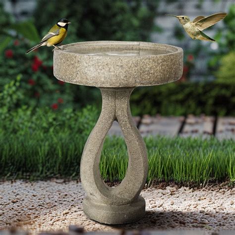 Birdbaths in 2025 | Bird bath, Concrete bird bath, Modern bird baths