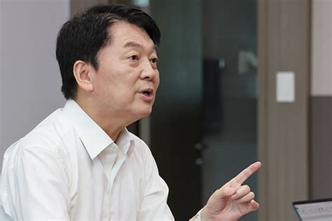 People Power Party's Ahn criticizes Lee's 180-day exchange rate silence