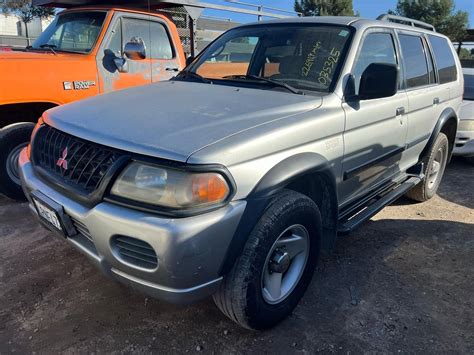 2001 Mitsubishi Montero Sport