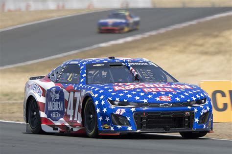 NASCAR insider points to 2 drivers, including Ricky Stenhouse Jr., as ...