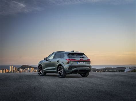 2025 Audi Q3 Specs, Performance & Photos - autoevolution