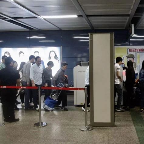 地铁安检升级首日！我们亲历的第一现场是这样的……|安检|珠江新城|地铁_新浪新闻